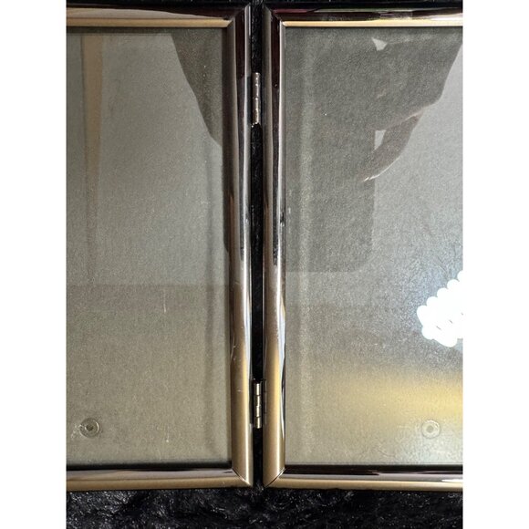 Silver-Toned Double Hinged Glass Picture Frame 4x6 Inches - Picture 3 of 6